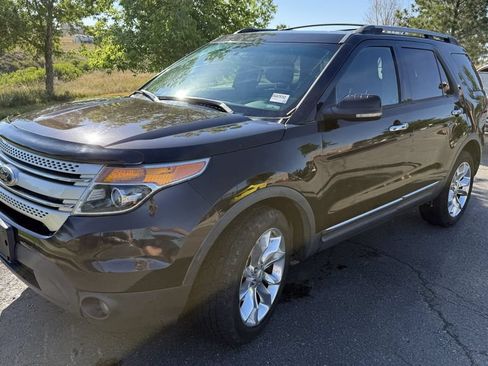 Used 2013 Ford Explorer XLT AWD/4WD image 2