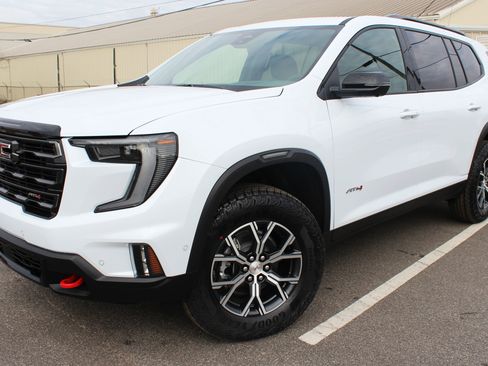 New 2026 GMC Acadia AT4 image 13
