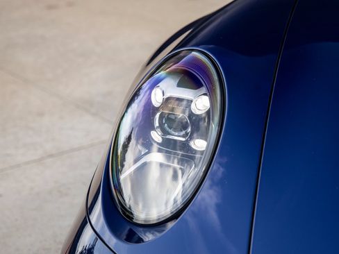 Certified 2024 Porsche 911 Carrera T RWD image 23