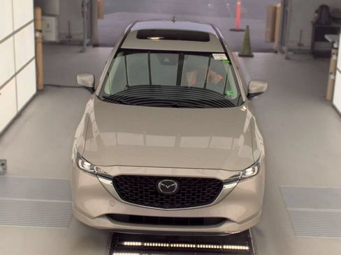 Used 2025 MAZDA CX-5 AWD 2.5 S w/ Preferred Package image 3