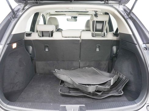 Used 2019 Honda HR-V Touring image 9