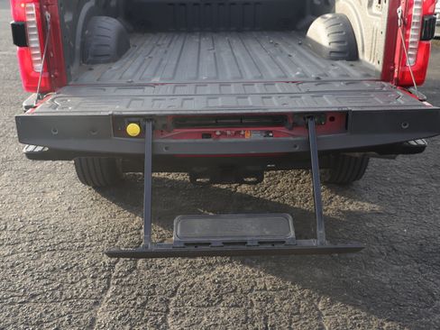 Used 2024 Ford F350 King Ranch w/ FX4 Off-Road Package image 5