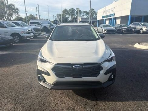 Used 2025 Subaru Crosstrek 2.5i Premium AWD/4WD image 9
