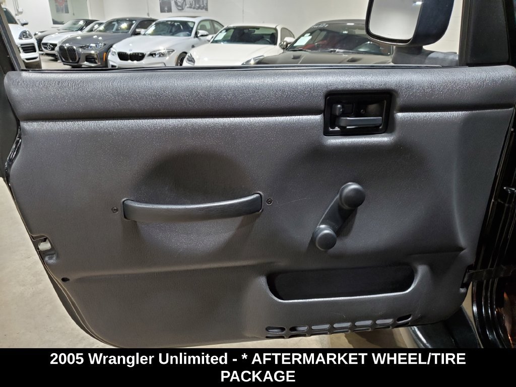 Used 2005 Jeep Wrangler Unlimited AWD/4WD image 8