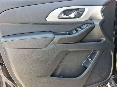 Used 2023 Chevrolet Traverse LT w/ LPO, Floor Liner Package AWD/4WD image 27
