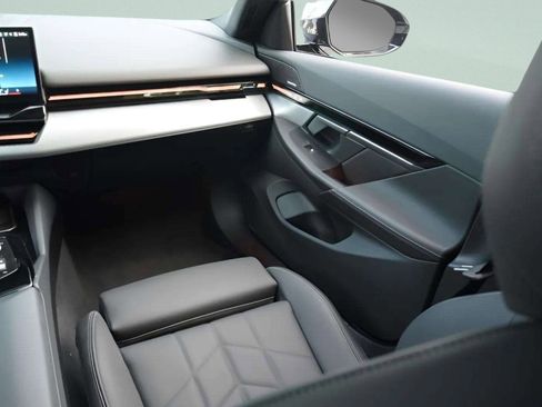 Used 2024 BMW 530i xDrive 530i xDrive image 34