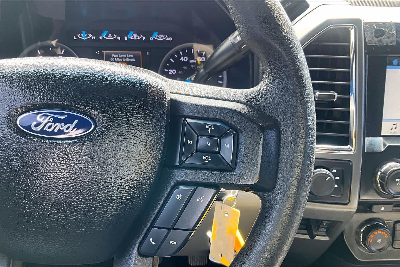 Used 2017 Ford F250 XLT w/ XLT Premium Package AWD/4WD image 25