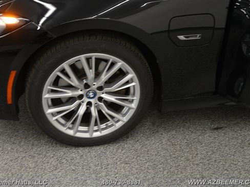 Used 2023 BMW 330e w/ Driving Assistance Package RWD image 50