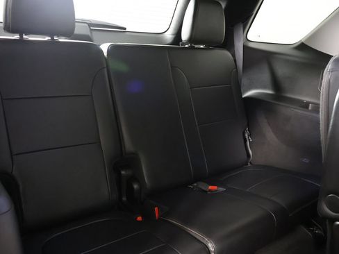 Used 2018 Chevrolet Traverse LT AWD/4WD image 35