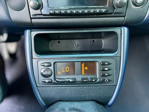 Used 2001 Porsche Boxster RWD image 14