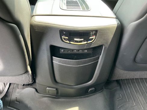 Used 2020 Cadillac Escalade ESV Luxury AWD/4WD image 13