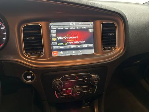 Used 2023 Dodge Charger SXT RWD image 26