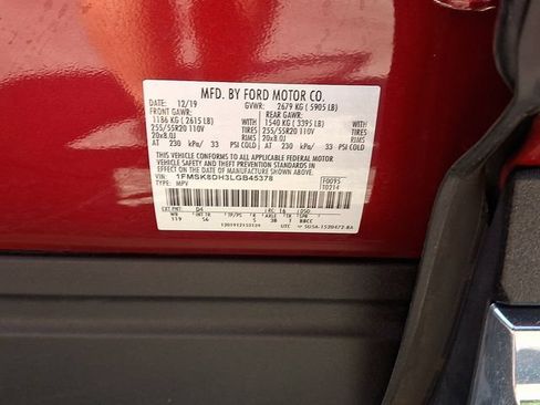 Used 2020 Ford Explorer XLT w/ Equipment Group 202A AWD/4WD image 26