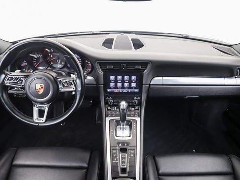 Used 2018 Porsche 911 Carrera RWD image 16