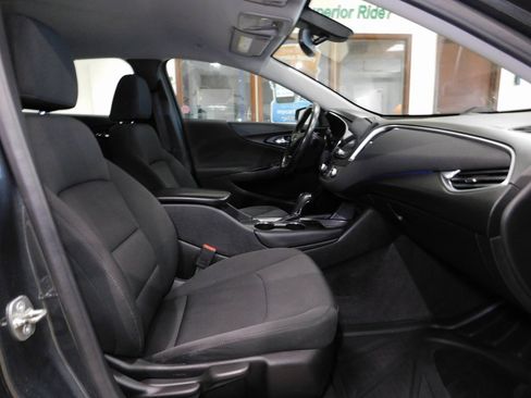 Used 2018 Chevrolet Malibu LT image 88