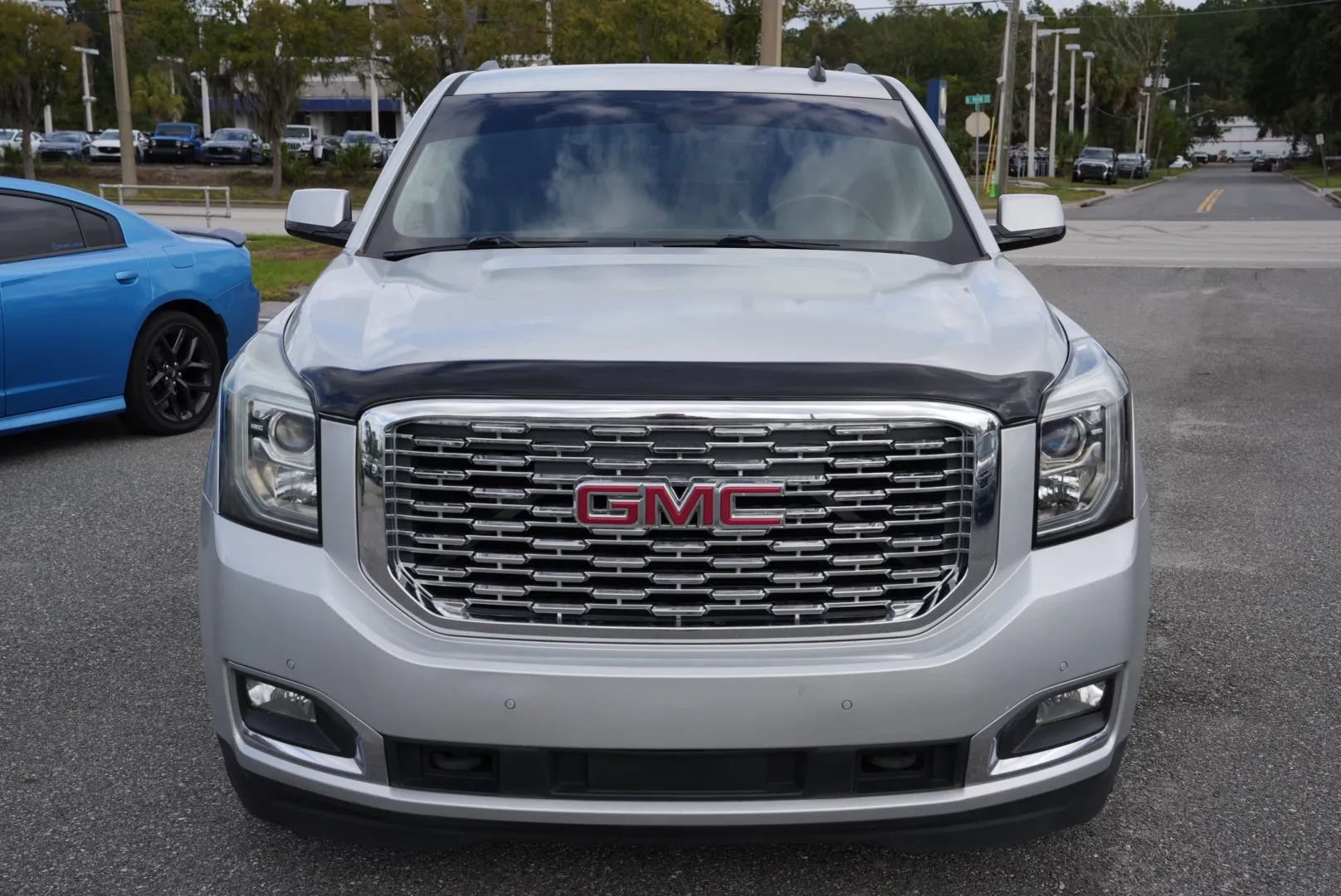 Used 2015 GMC Yukon SLE w/ Convenience Package RWD image 3