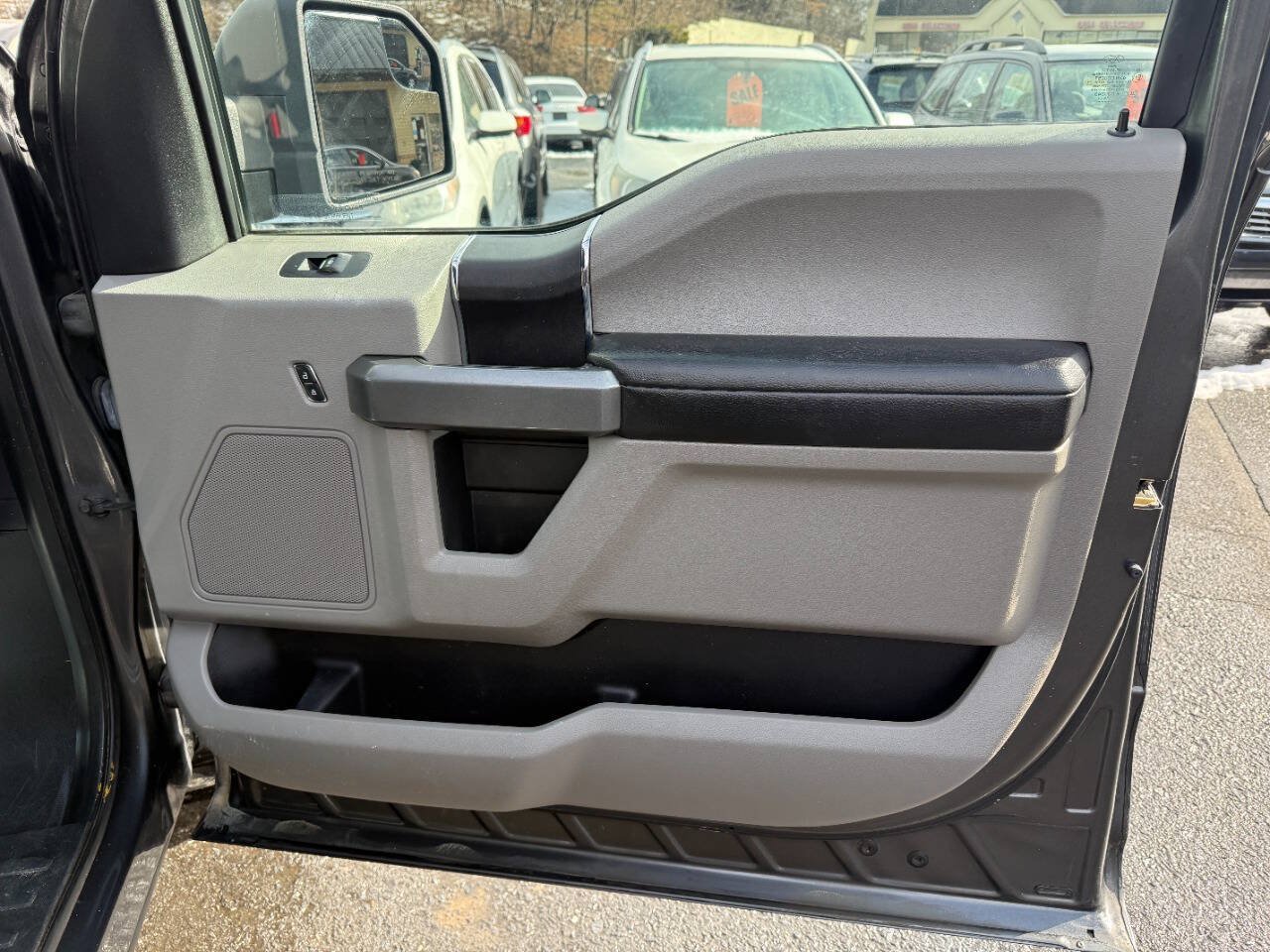 Used 2017 Ford F150 XLT AWD/4WD image 34