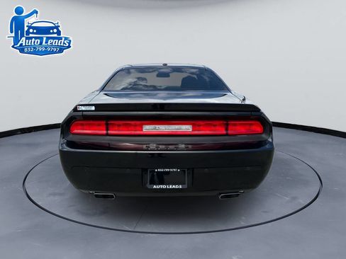 Used 2013 Dodge Challenger SXT Plus image 7