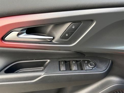 New 2026 Chevrolet Equinox EV RS image 11