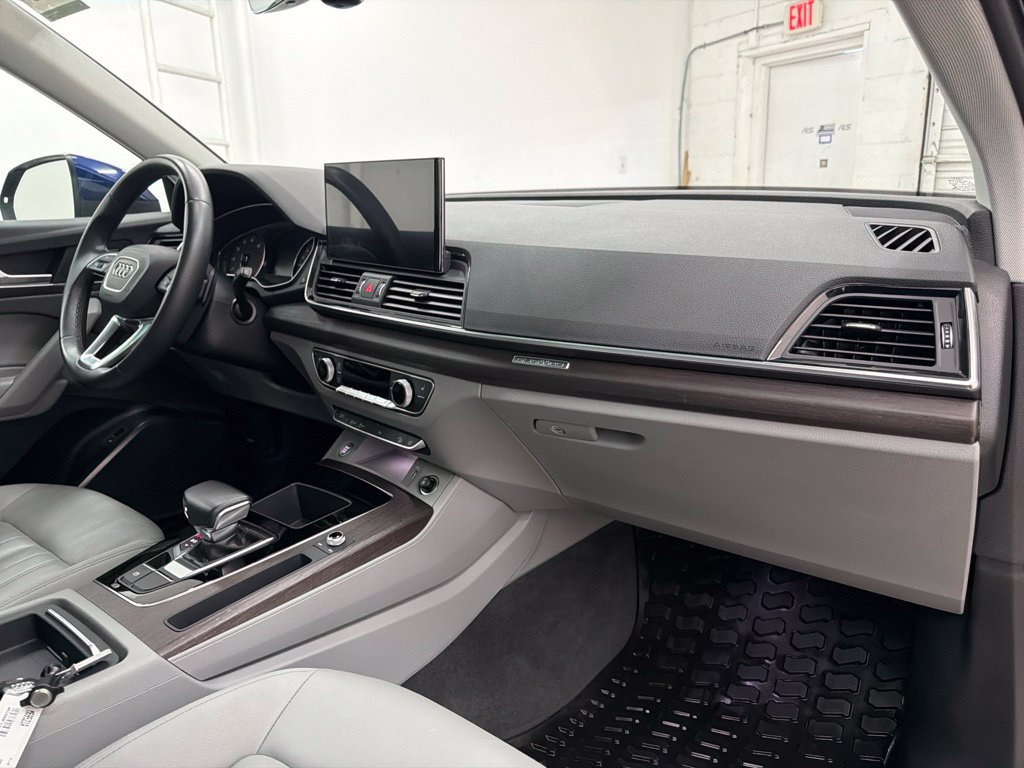 Used 2022 Audi Q5 2.0T Premium AWD/4WD image 29