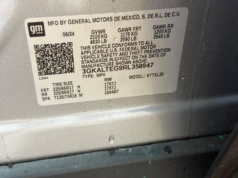 Used 2024 GMC Terrain SLE AWD/4WD image 23
