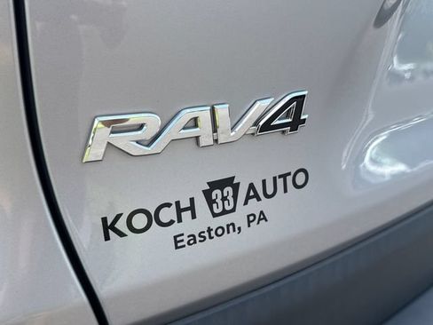 Certified 2023 Toyota RAV4 XLE w/ Convenience Package AWD/4WD image 17