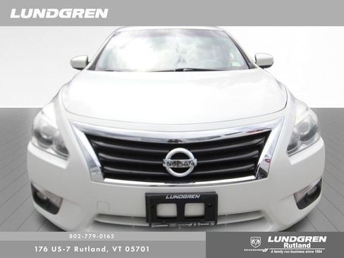 Used 2013 Nissan Altima 2.5 SL w/ Technology Pkg FWD image 8