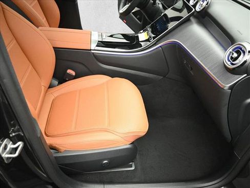 Certified 2026 Mercedes-Benz GLC 300 4MATIC image 29