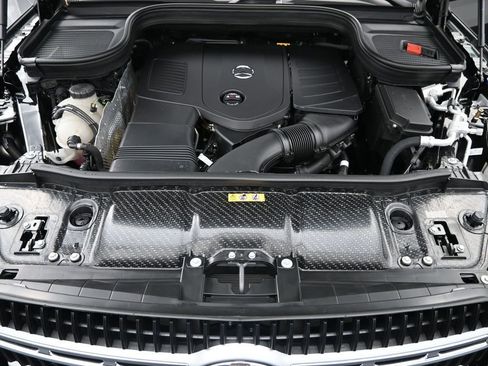 Used 2025 Mercedes-Benz GLE 350 4MATIC image 13