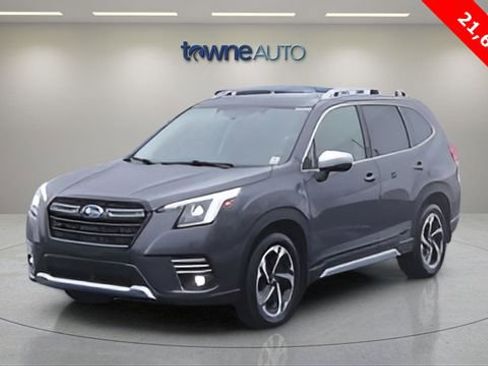 Used 2023 Subaru Forester Touring image 1