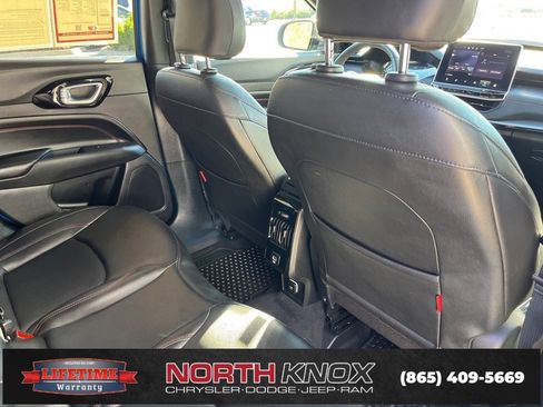Used 2024 Jeep Compass Trailhawk image 24