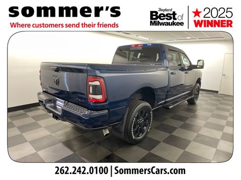 Used 2024 RAM 2500 Big Horn w/ Night Edition AWD/4WD image 5