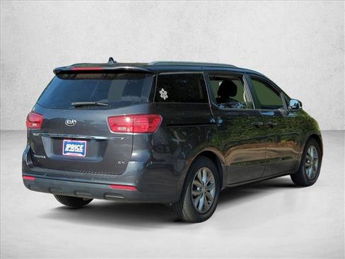 Used 2020 Kia Sedona EX FWD image 5