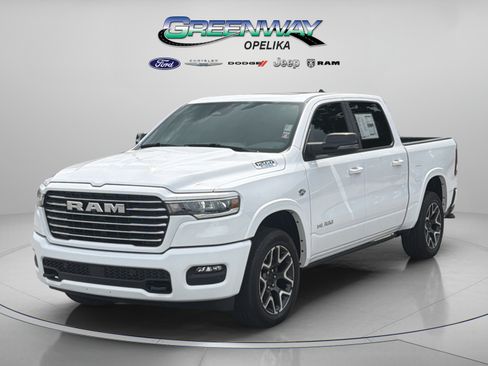 New 2026 RAM 1500 Laramie w/ Laramie Preferred Package AWD/4WD image 3
