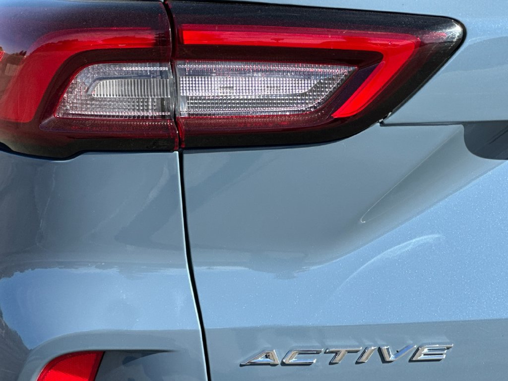 Certified 2025 Ford Escape Active AWD/4WD image 25