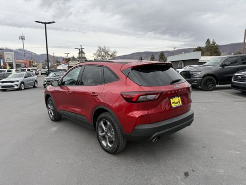 Used 2025 Ford Escape ST-Line image 4