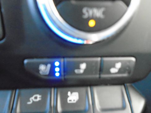 Used 2019 GMC Sierra 1500 SLT w/ SLT Premium Package image 67