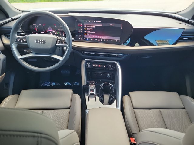 Certified 2025 Audi Q5 Premium Plus w/ Premium Plus AWD/4WD image 2