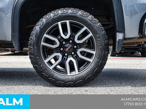 Used 2022 GMC Sierra 1500 AT4 w/ AT4 Premium Package AWD/4WD image 17