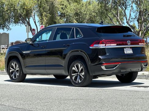 Certified 2026 Volkswagen Atlas Cross Sport SE AWD/4WD image 6