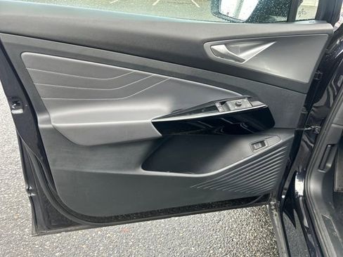 Used 2023 Volkswagen ID.4 Pro S image 17