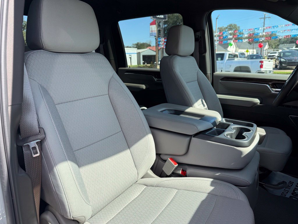 Used 2025 GMC Sierra 3500 SLE w/ Preferred Package RWD image 32
