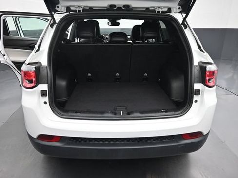 Used 2025 Jeep Compass Limited AWD/4WD image 18