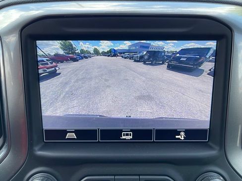 Used 2021 Chevrolet Silverado 1500 LTZ AWD/4WD image 9
