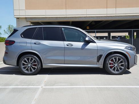 Used 2026 BMW X5 xDrive40i w/ M Sport Package AWD/4WD image 3