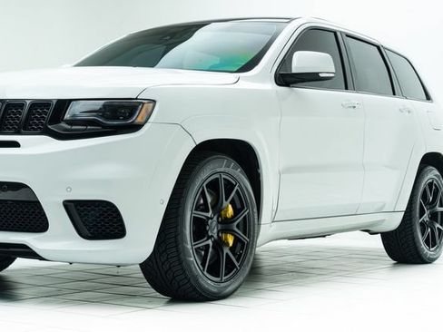 Used 2021 Jeep Grand Cherokee Trackhawk AWD/4WD image 9