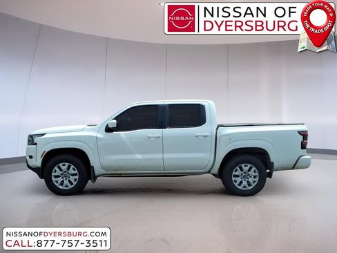 Used 2022 Nissan Frontier SV w/ Technology Package AWD/4WD image 6