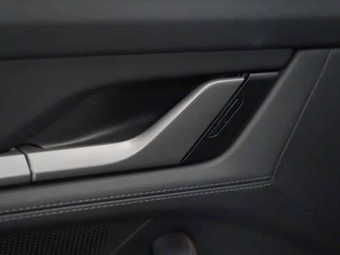 Certified 2025 Porsche Taycan image 16