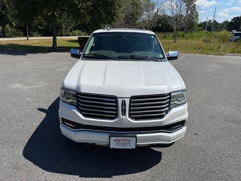 Used 2017 Lincoln Navigator L Select image 2