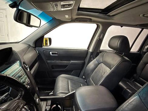 Used 2010 Honda Pilot Touring image 16